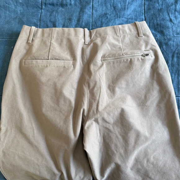 VUORI Outdoor Utility PANT Size Large Inseam 31” - Picture 13 of 13